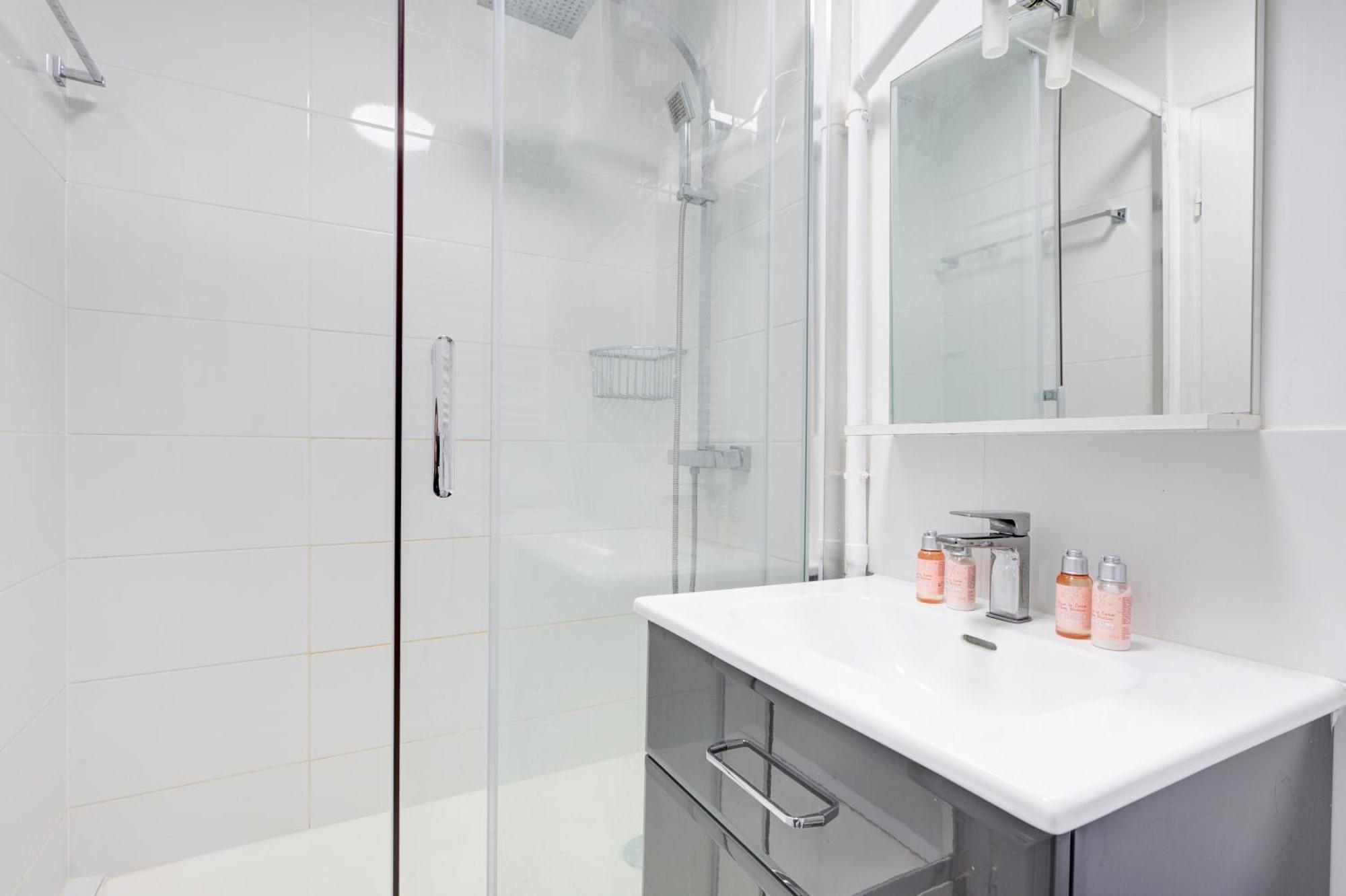 4 Personnes Charmant Appartement Paris 13Eme Exterior photo